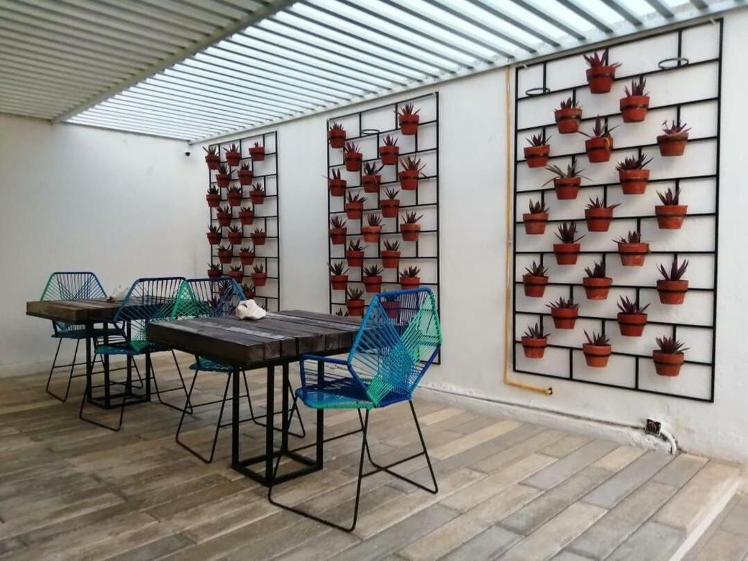 Moloch Hostel&Suites Cancún Exterior foto